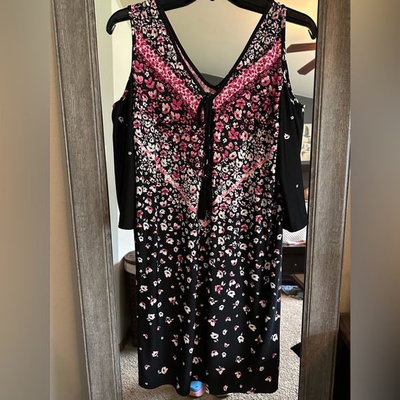 Maurices Dresses & Skirts - Maurice’s tank dress with sleeves. Shows shoulder. Super adorable! XL.